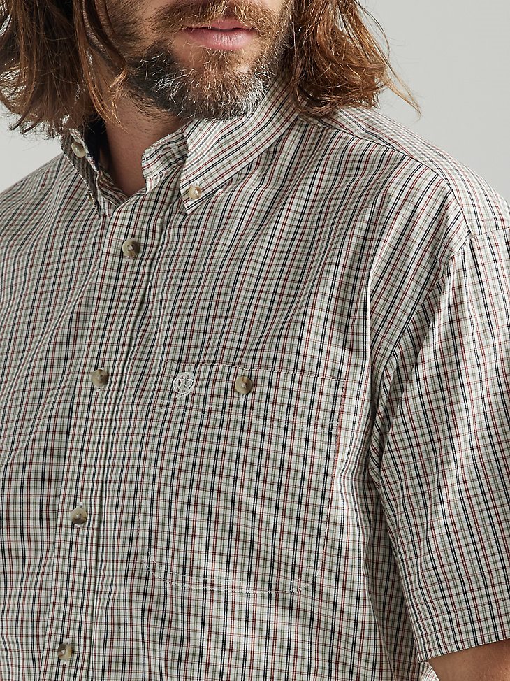 Men's George Strait Short Sleeve 1 Pocket Button Down Plaid Shirt in Olive Red