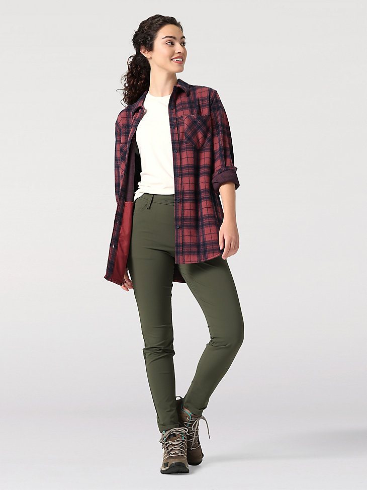 ATG By Wrangler Women's FWDS Skinny Pant in Deep Depths
