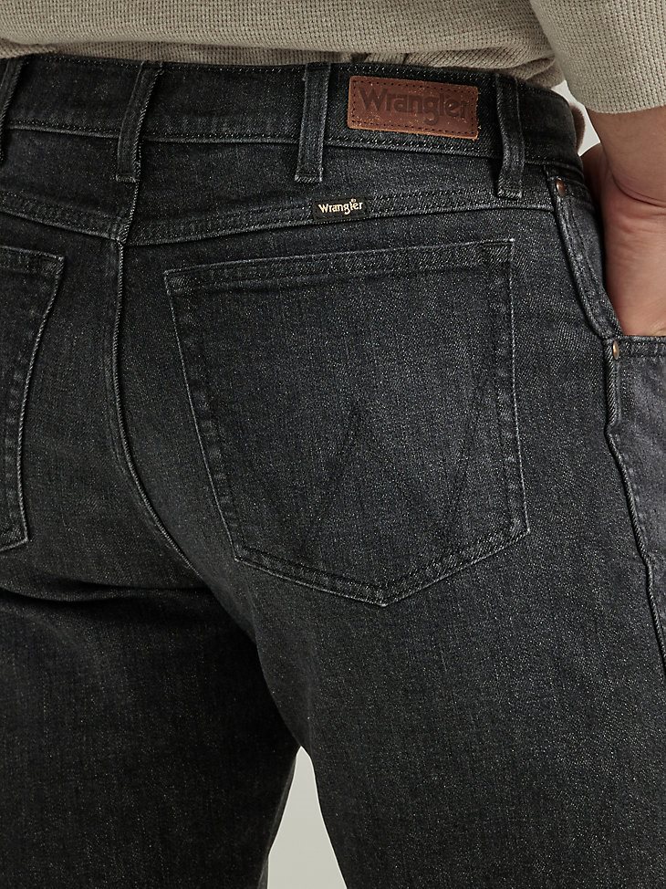 Men's Tapered Regular Fit Jean in Grey Wash