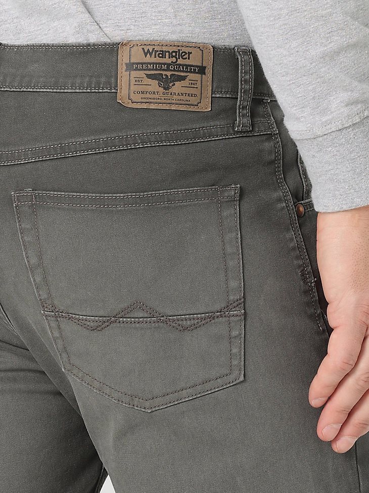 Men's Free To Stretch Straight Fit Jean in Anthracite