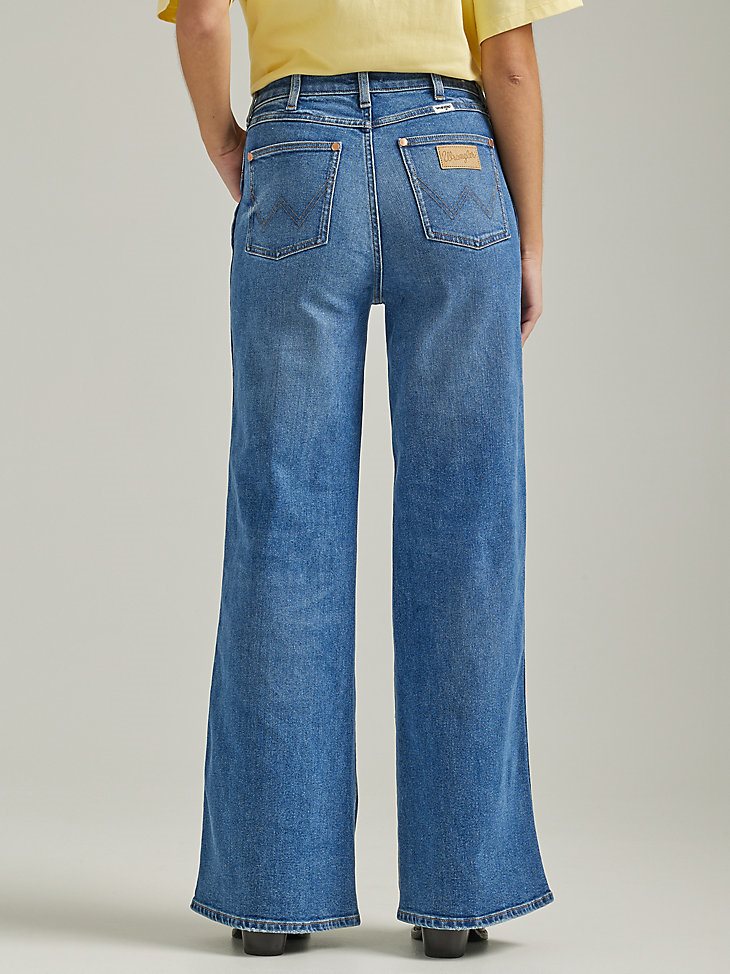Women's Bonnie Loose Flare Jean in Smoke Sea