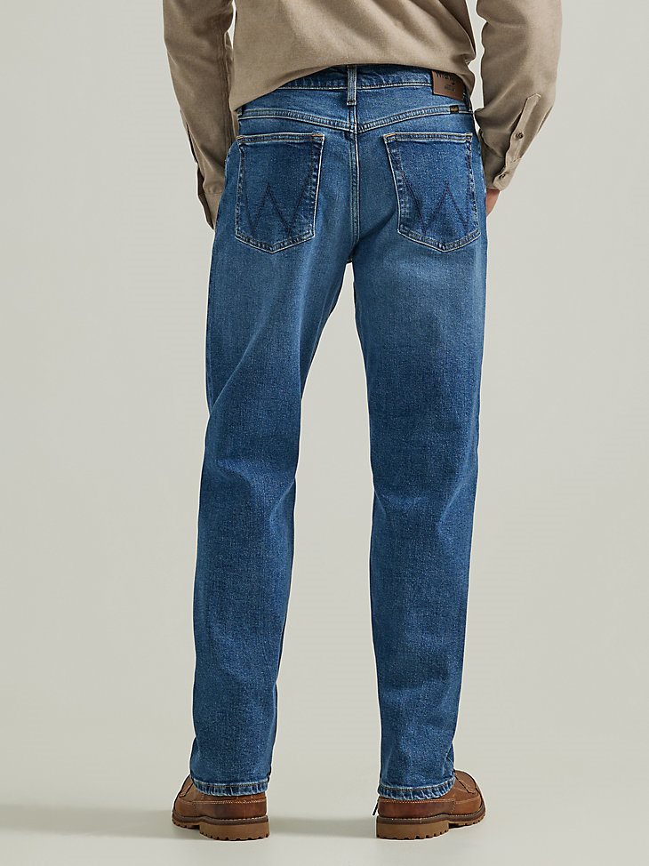 Men's Relaxed Fit Flex Jean in Mid Denim
