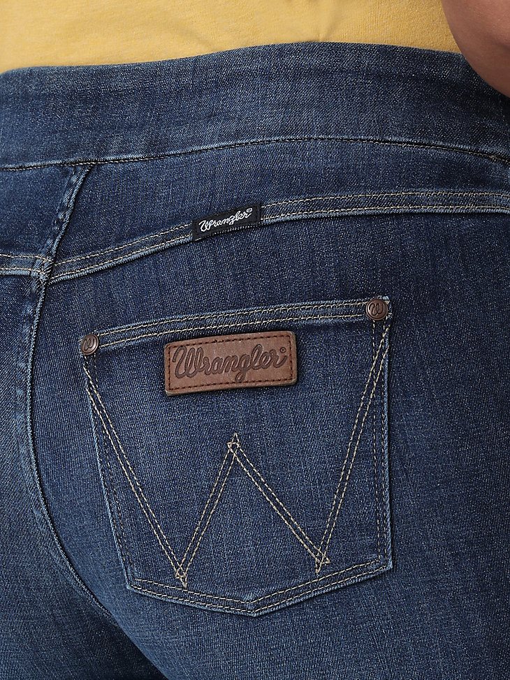 Women's Wrangler Retro Pull On High Rise Bootcut Jean in Norah