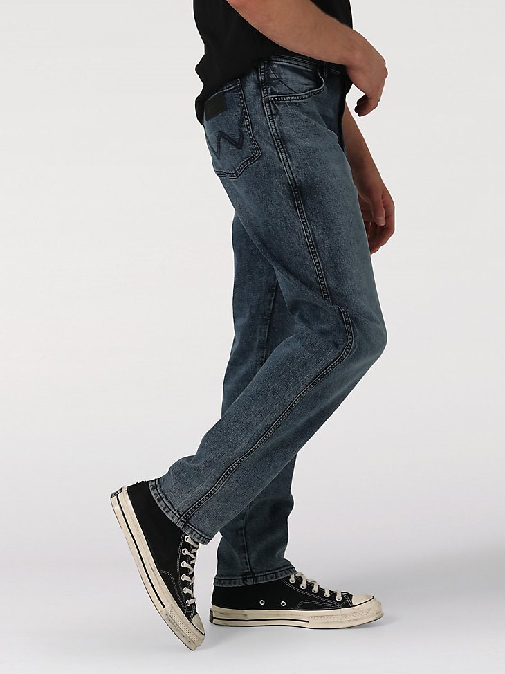 Men's Relaxed Taper Jean in Tahoka