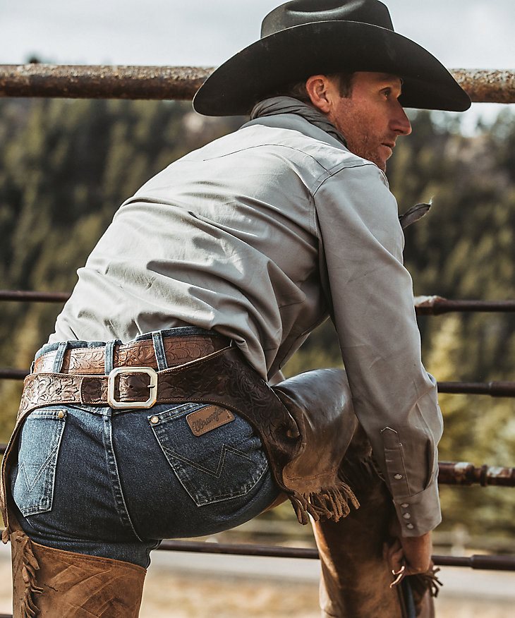 Premium Performance Advanced Comfort Cowboy Cut Long Sleeve Spread Collar Solid Shirt in Cement