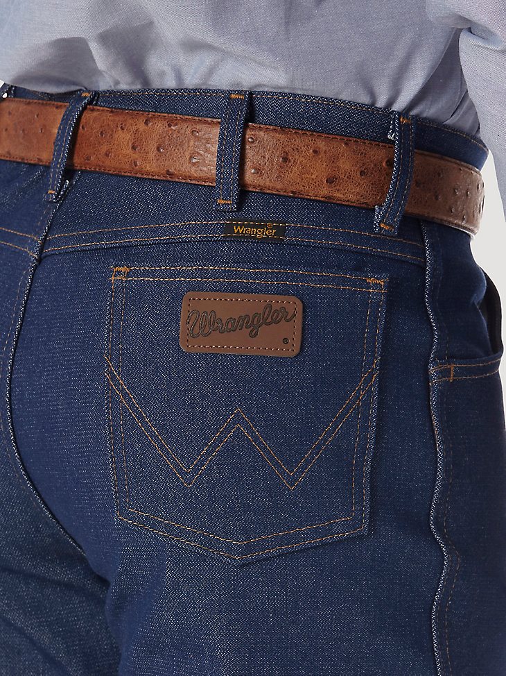 Wrangler Cowboy Cut Boot Jean Rigid - Regular Fit in Navy