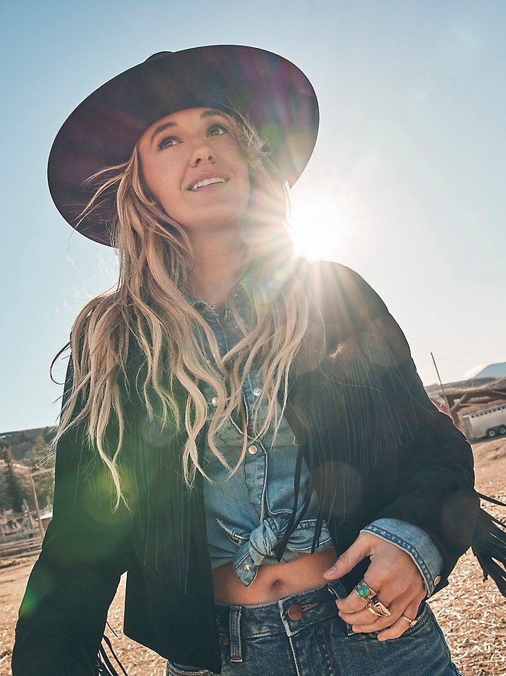 Women's Wrangler Retro Suede Fringe Jacket in Black