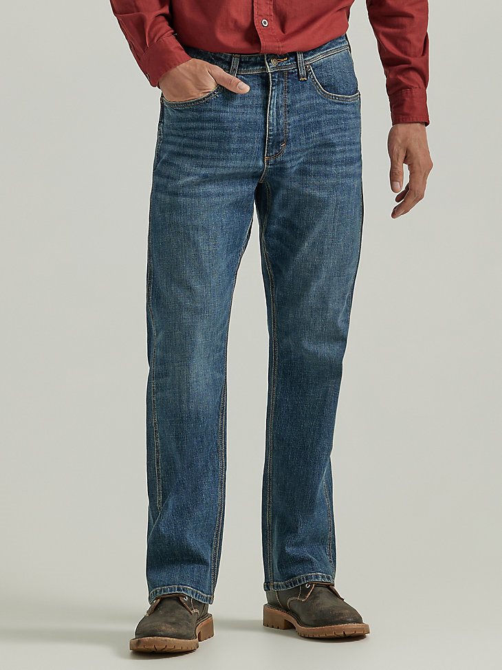 Men's Comfort That Won't Quit Bootcut Jean in Deep Denim