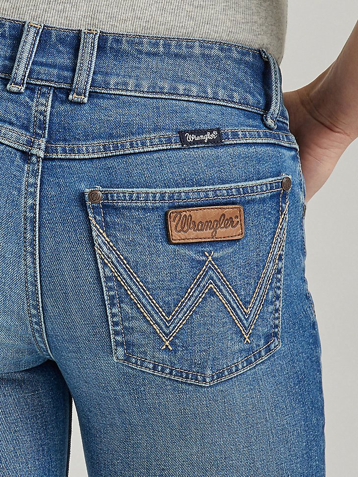 Women's Wrangler Retro Mae Released Hem Mid Rise Trouser Jean in Brianna