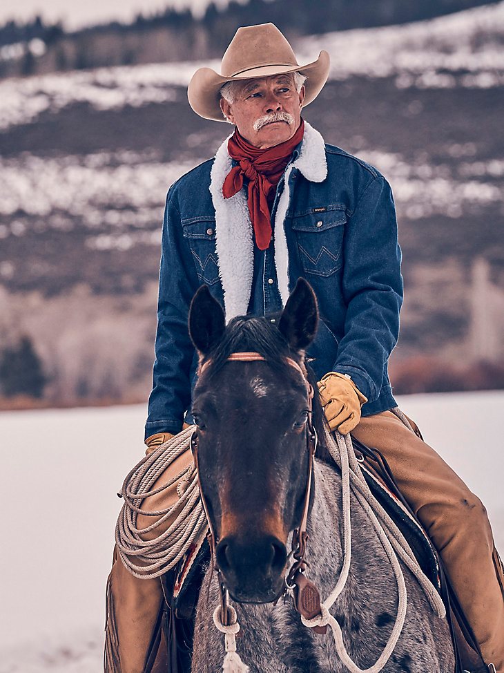 Wrangler Western Sherpa Lined Denim Jacket in Denim